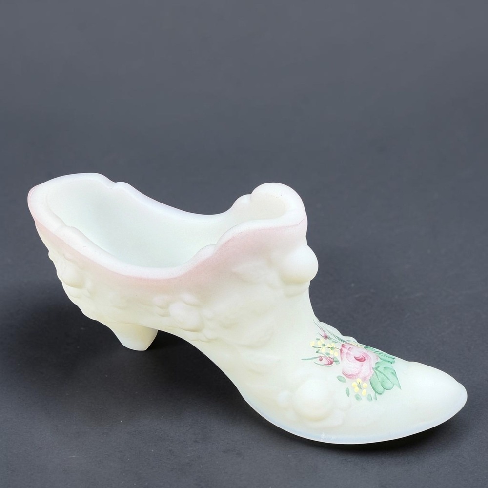 Fenton‎ Hand Painted Glass Slipper Shoe Figurine Pink Roses Satin Custard 6 inch